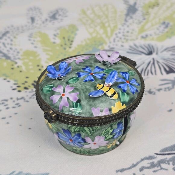 Kelvin Chen Hand Painted Enamel Stamp Dispenser 2002 Bee Flowers #3 - Picture 1 of 12